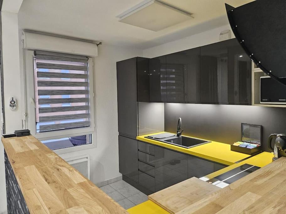 Appartement Cluses Exteriör bild
